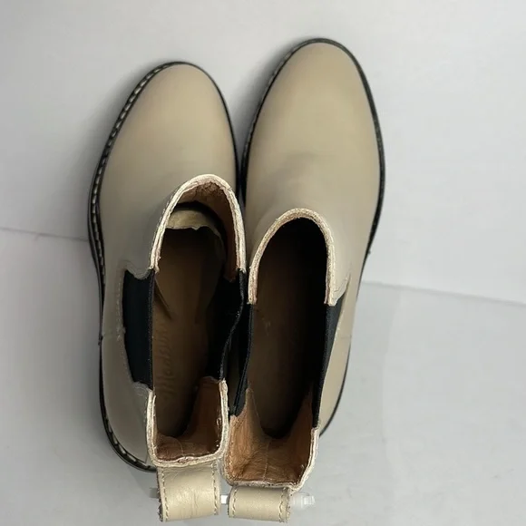 Madewell Kristin Chelsea Boots Size 6.5